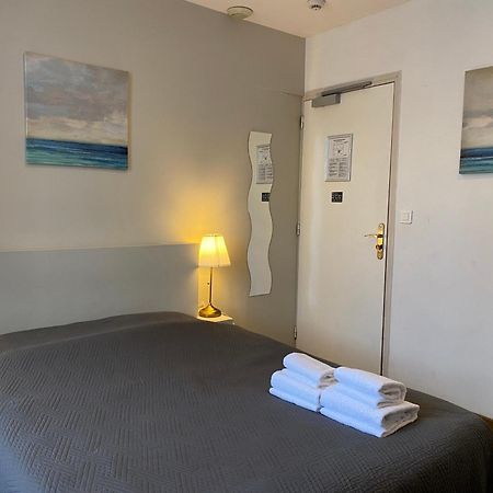 Hotel Saint Yves Nantes Ngoại thất bức ảnh