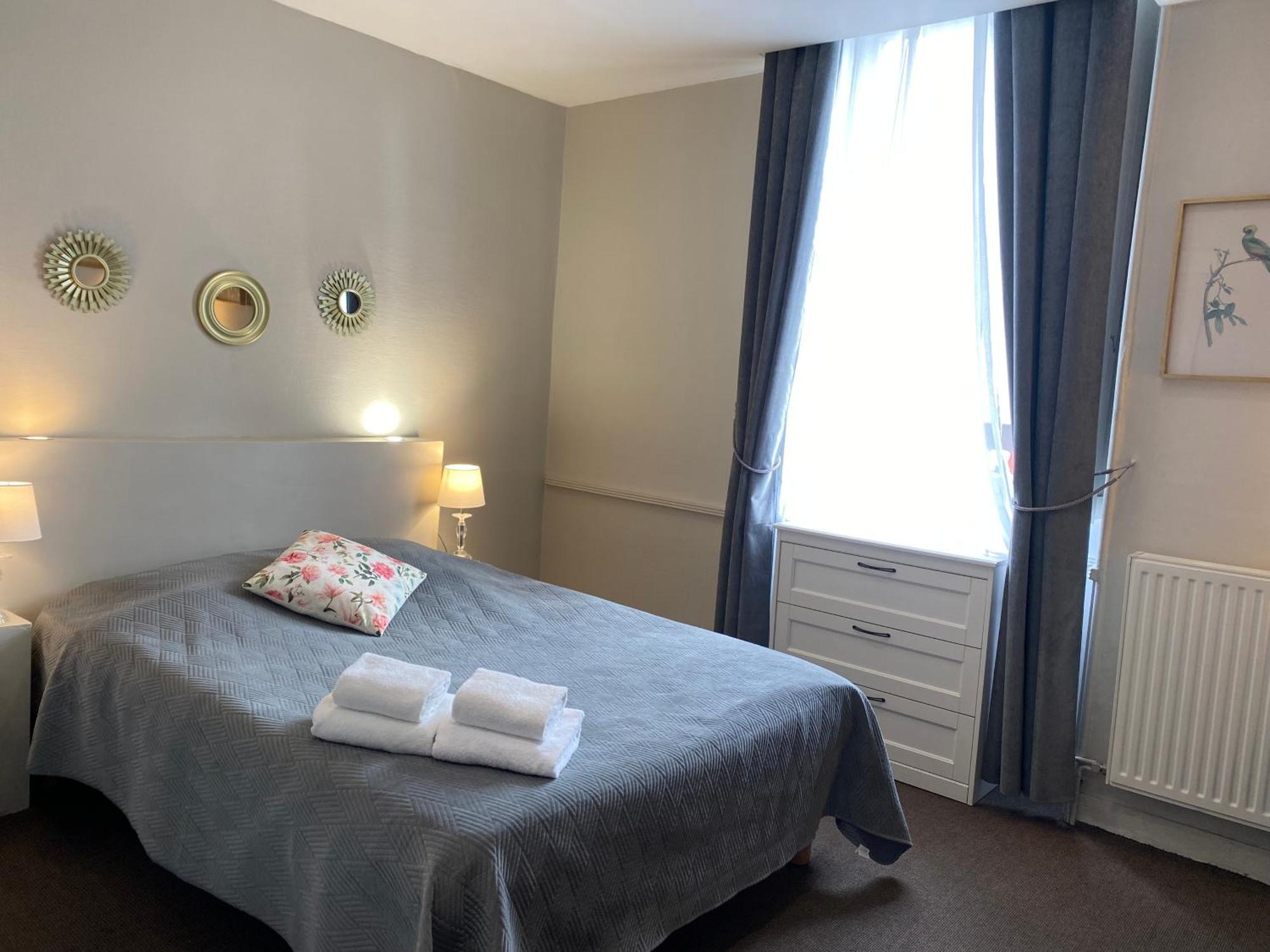 Hotel Saint Yves Nantes Ngoại thất bức ảnh