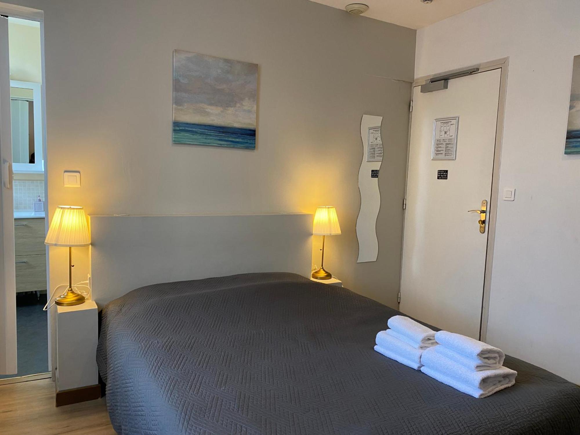 Hotel Saint Yves Nantes Ngoại thất bức ảnh